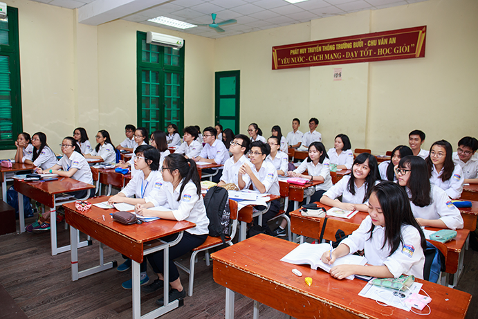 Học phí Trường THPT Chu Văn An Hà Nội và Trương Trình Song Bằng