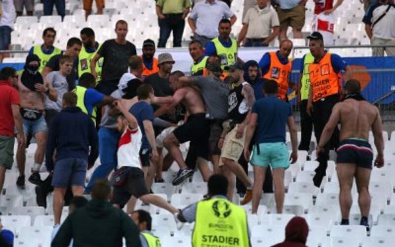 Tìm hiểu Hooligan là gì và cách đối phó với Hooliganism