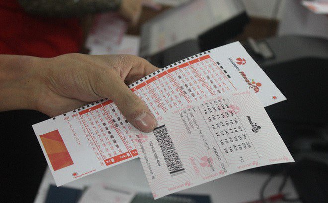Tại sao tôi cứ mua vé số nhưng không bao giờ trúng? Đang tìm câu trả lời