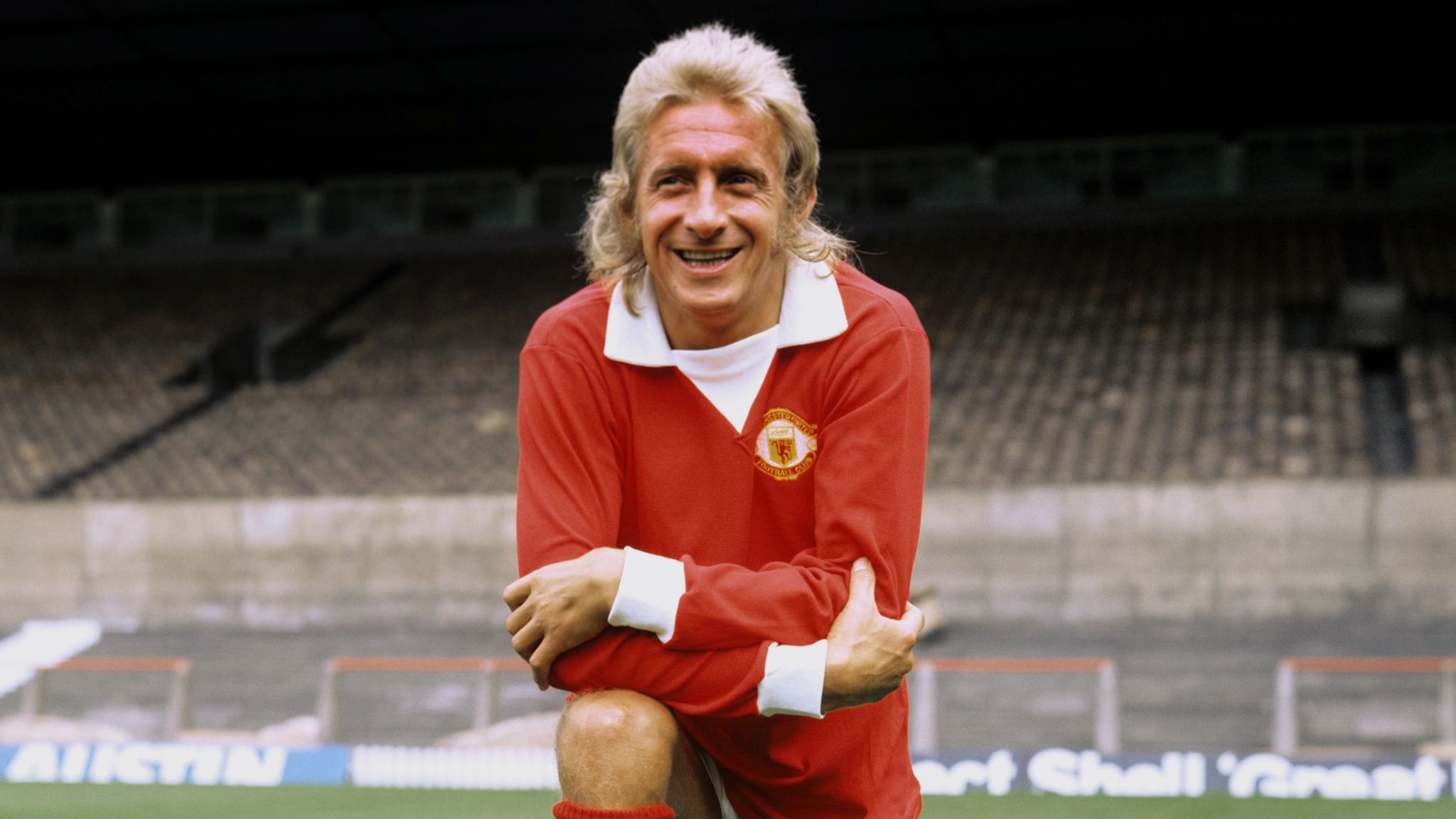 Denis Law: Huyền thoại bóng đá Scotland và Manchester United tiết lộ ông mắc chứng mất trí nhớ | Tin tức Vương quốc Anh | Sky News
