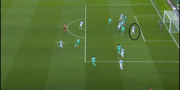 Giải đáp chi tiết: Việt Vị (Offside) là gì trong Luật Bóng Đá
